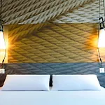 Ibis Porte D'angleterre