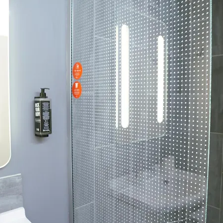 Hotel Ibis Caen Porte D'angleterre Caen