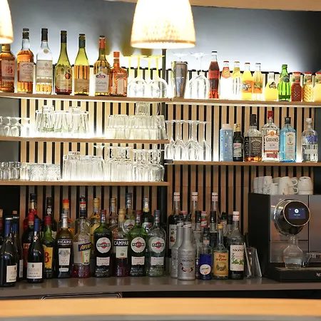 Ibis Porte D'angleterre 酒店 3*