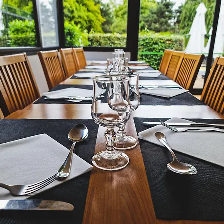 ホテル Ibis Porte D'angleterre 3*