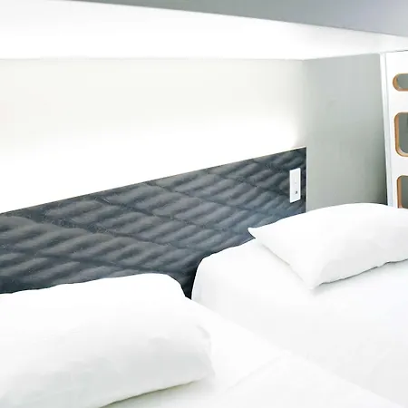 Ibis Porte D'angleterre 酒店 3*
