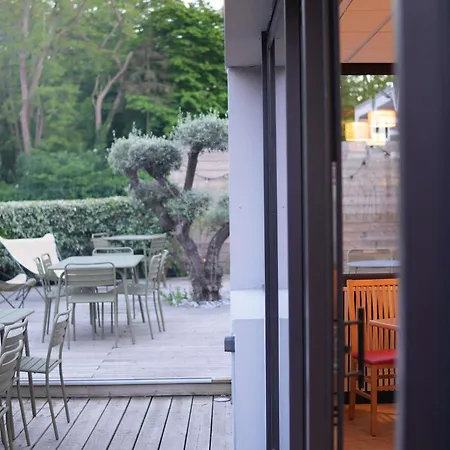 Ibis Porte D'angleterre 酒店 3*