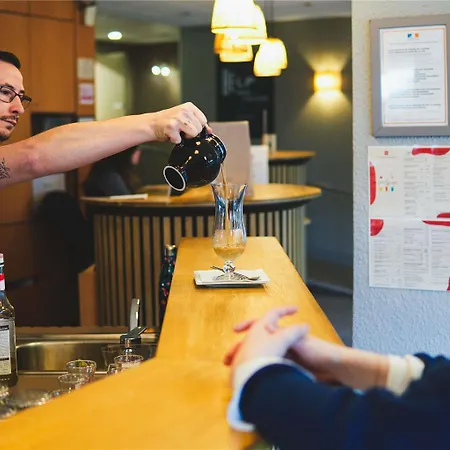 Ibis Porte D'angleterre 酒店 3*