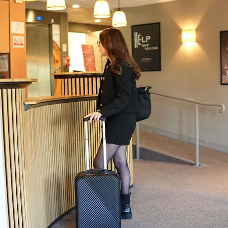 Ibis Porte D'angleterre 호텔 3*