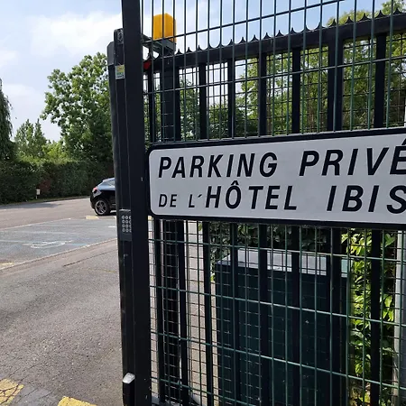 Ibis Porte D'angleterre 3* 캉