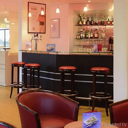 Ibis Porte D'angleterre Hotel 3*