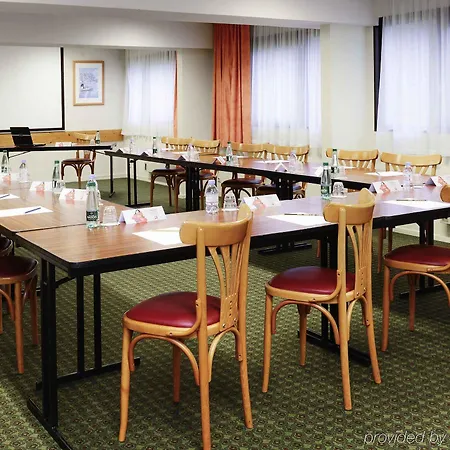 Ibis Porte D'angleterre Hotel